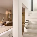 Adonis Ξενοδοχείο 4*