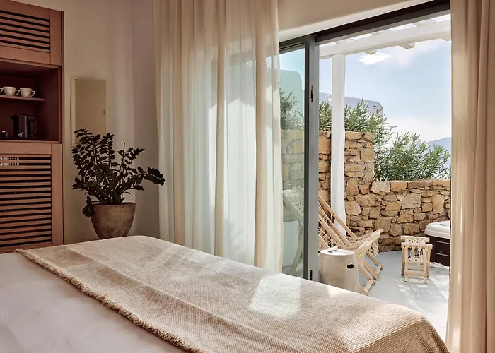 阿多尼斯酒店 4*