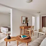 Hotel Adonis