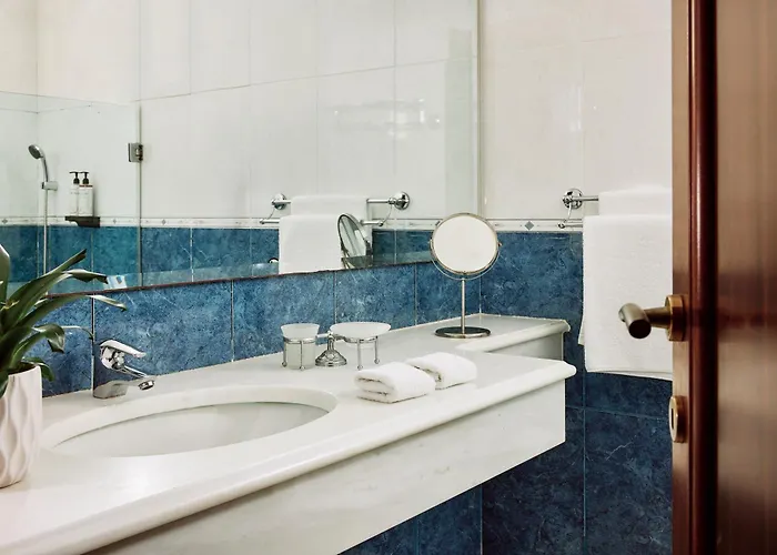 Отель Adonis Mykonos Town