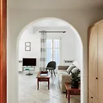 Adonis Hotel Mykonos Town